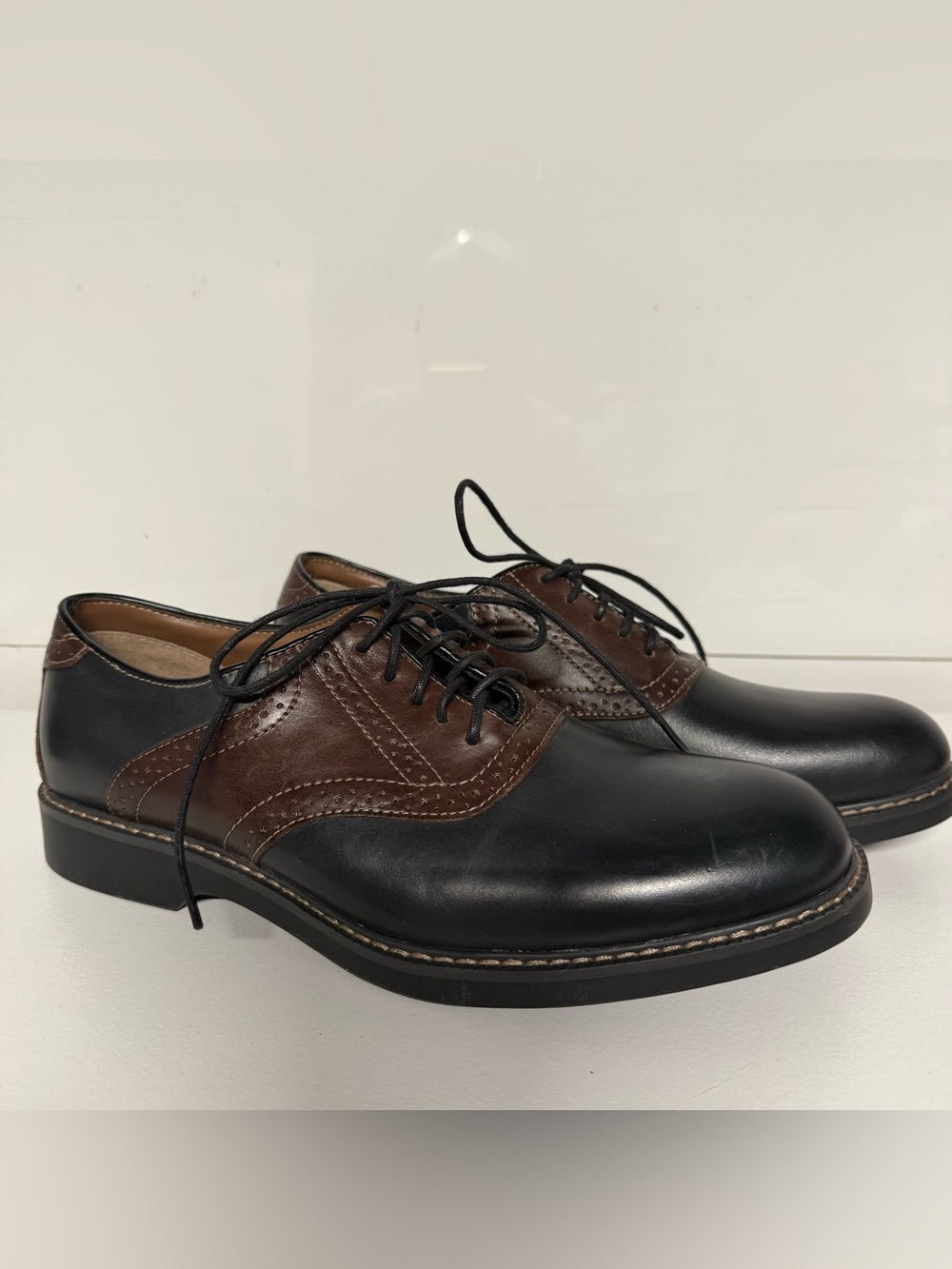 Two-Tone Black and Brown Men's Derby Dress Shoes